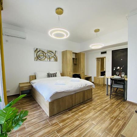 New City Studios With Balcony Букурещ Екстериор снимка