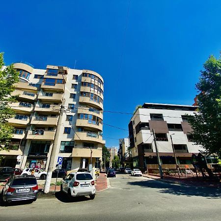 New City Studios With Balcony Букурещ Екстериор снимка