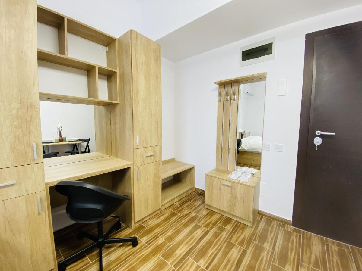 New City Studios With Balcony Букурещ Екстериор снимка